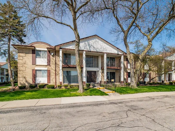 29201 Hayes Rd APT 7, Warren, MI 48088