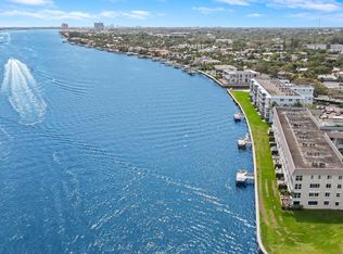 52 Yacht Club Dr APT 402, North Palm Beach, FL 33408