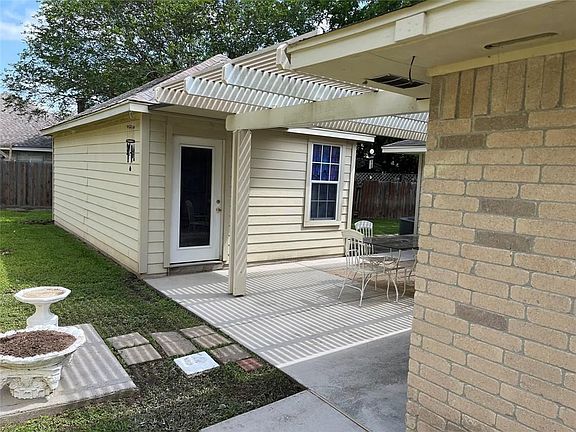 5th image of 16026 Sierra Vista Dr