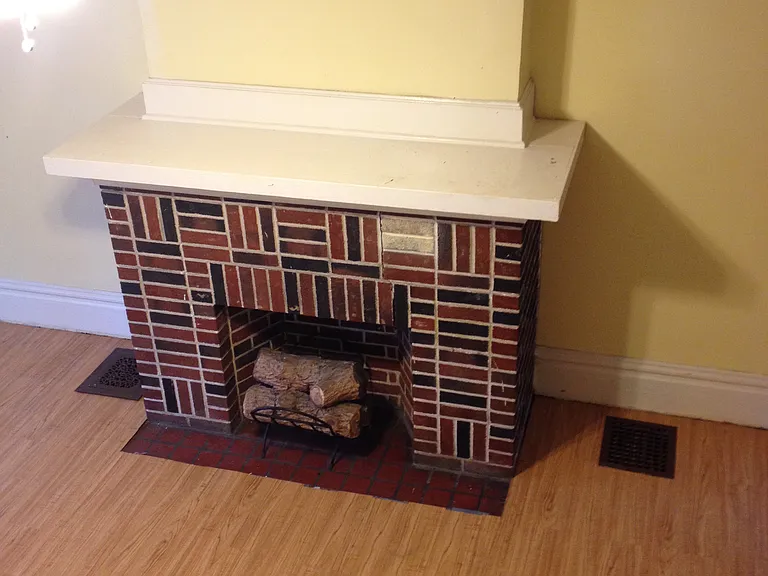 621 Emerald Faux Fireplace_01182016