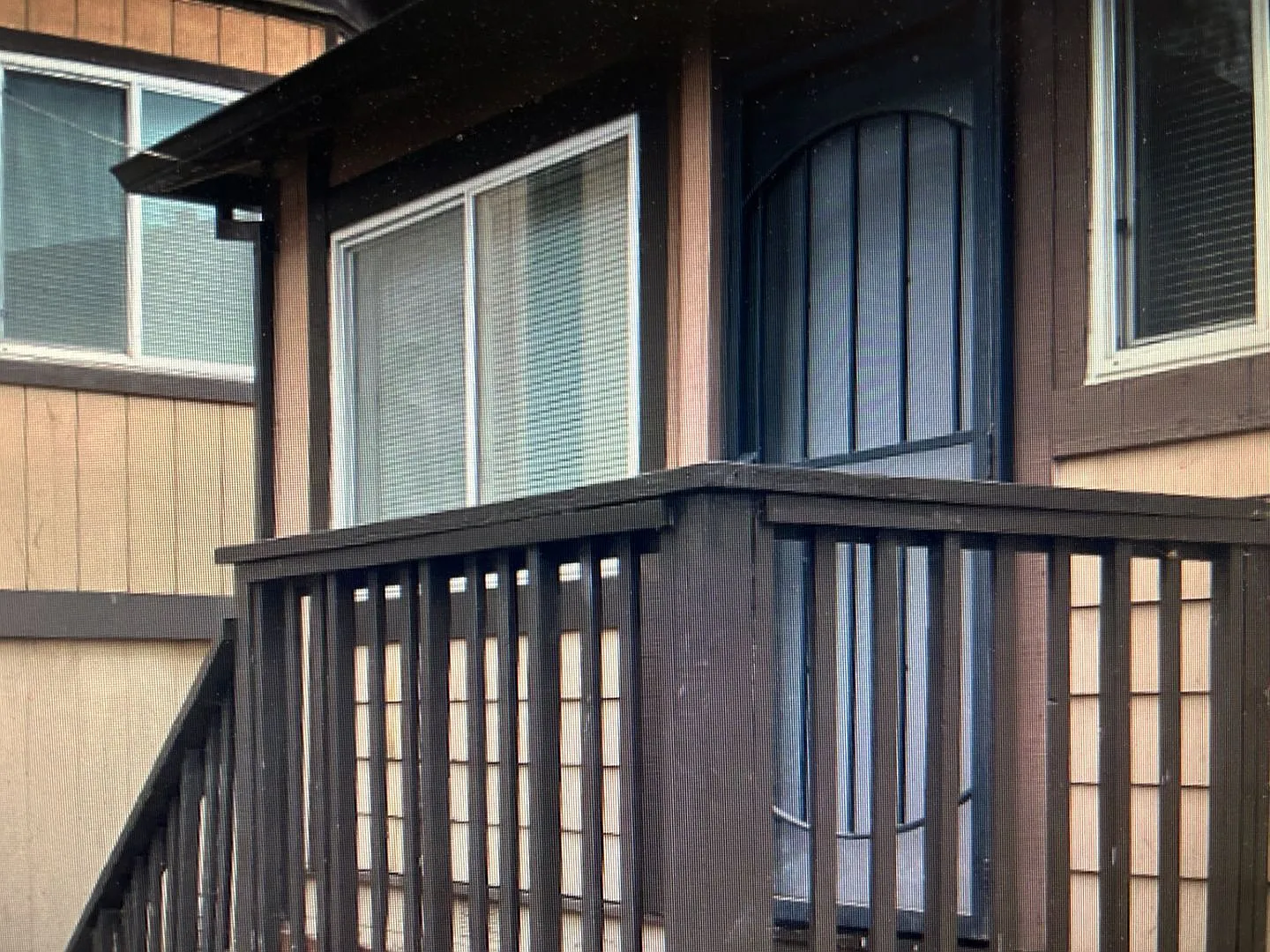 Cute 1 Bedroom 1 Bath Unit — Photo 2