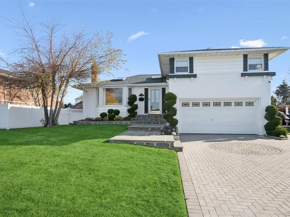 1201 Day Street, Seaford, NY 11783