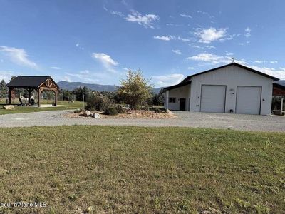 2347 McArthur Lake Rd, Naples, ID, 83847