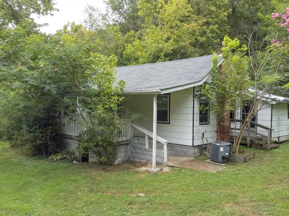 295 Carroll Hollow Rd, Clinton, TN 37716