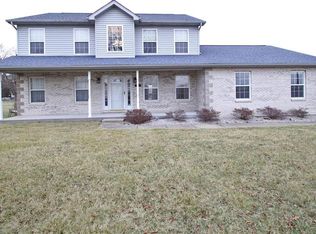 5712 Sand Rock Rd, Smithton, IL 62285