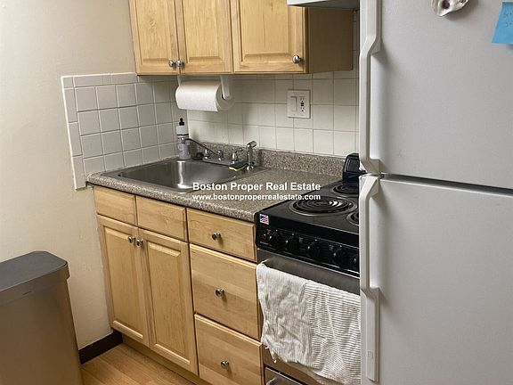 27 Bay State Rd. #4F Boston - Kenmore Unit Photo 2