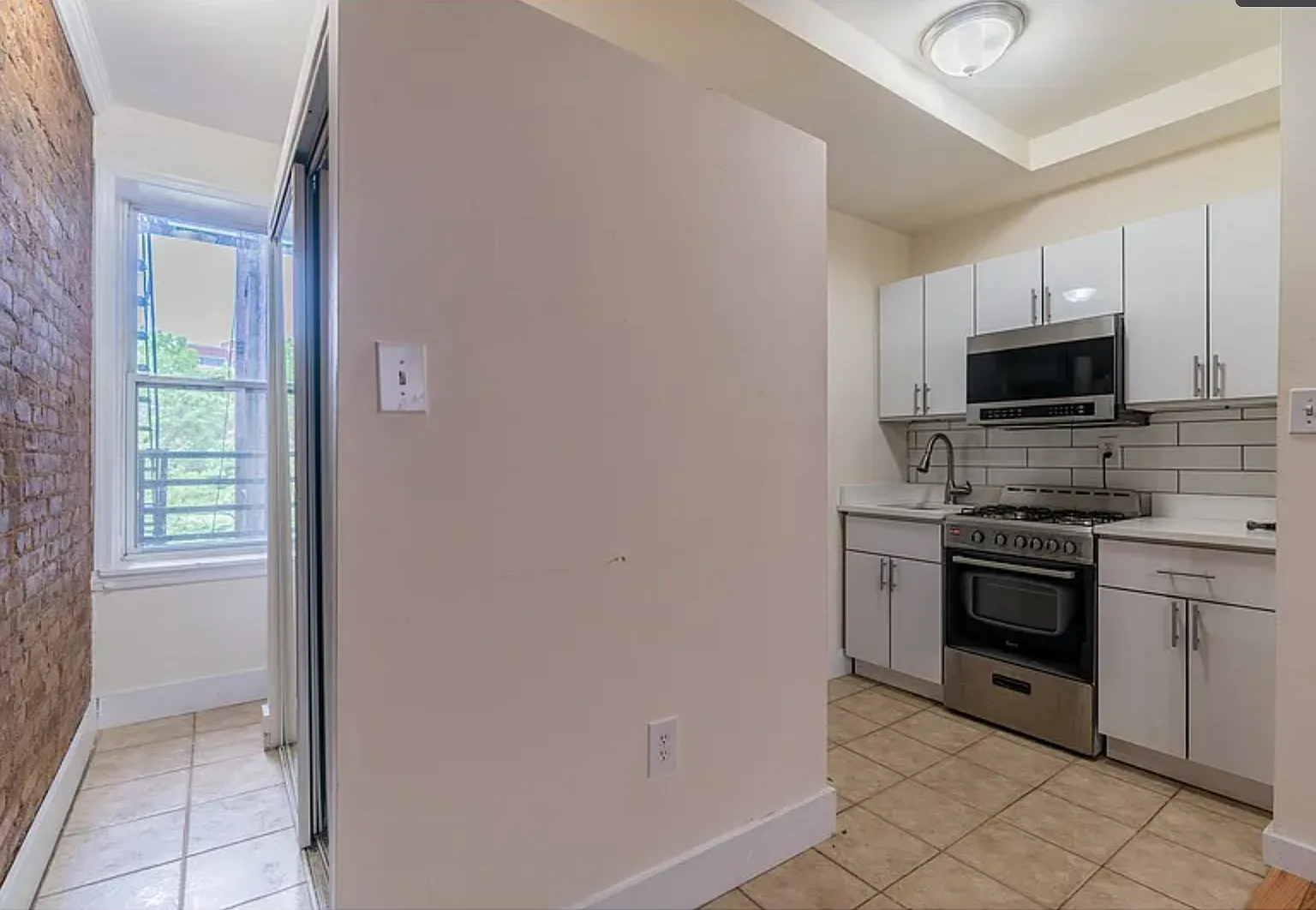 Studio, $1,825 — Photo 3