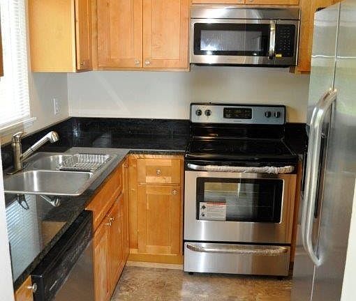 2nd image of 315 21st St SE