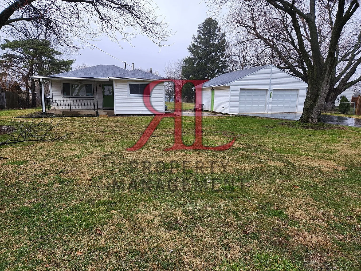 2 bed, 1.0 bath, 792 sqft, $1,525 — Photo 2