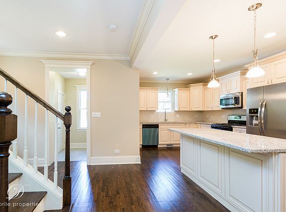 5th image of 520 S Highland Ave