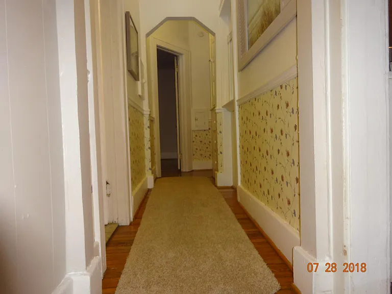 467 Norwood Ave #1R — Photo 8
