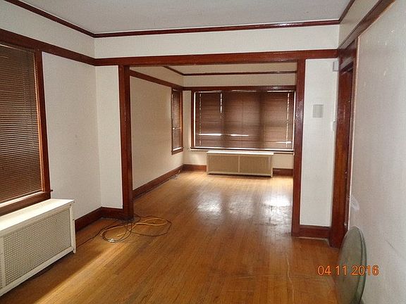 2nd image of 2429 N Lotus Ave #1