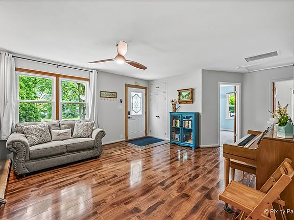 5th image of 51 W Harrison Rd