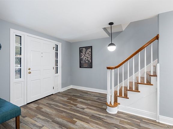 2nd image of 7217 Quaker Rd