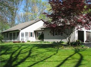 7961 Fair Oak Dr, Whitmore Lake, MI 48189