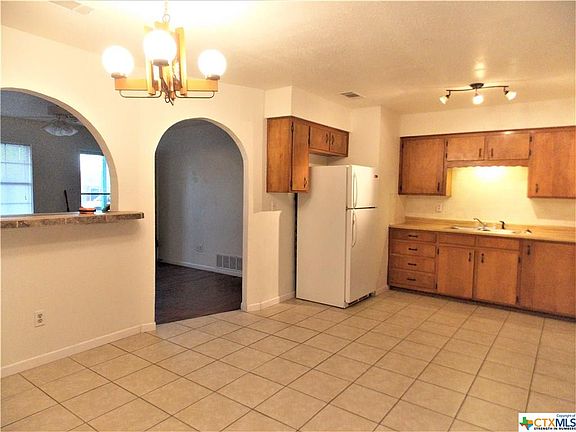 3rd image of 706 N 19th St