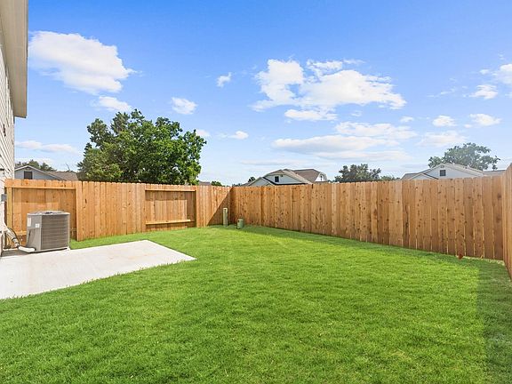 5th image of 1367 Mixander Way S