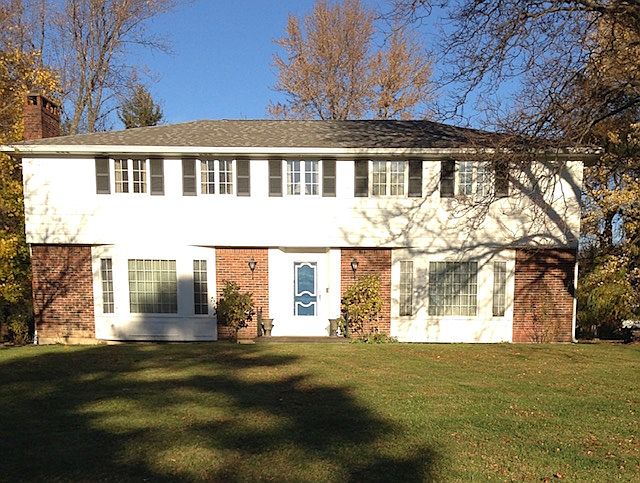 1st image of 28 Fox Meadow Ct