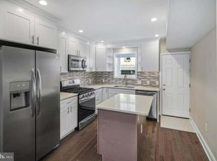 1933 S Iseminger St, Philadelphia, PA 19148