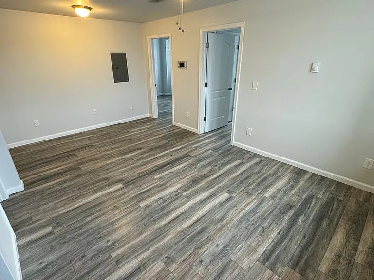 103 Main St — Photo 6