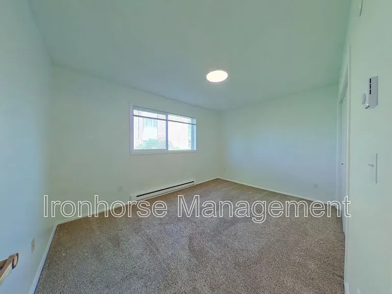 809 W Villard St #44 — Photo 6