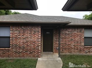 116 Batterson St APT C, Cleburne, TX 76031