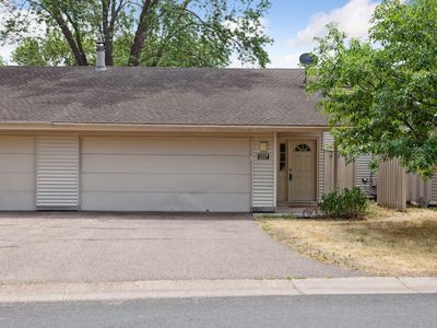 1017 Carmel Ct, Shoreview, MN, 55126
