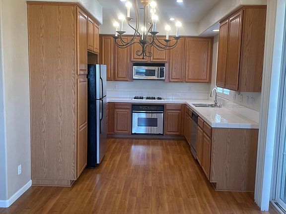 2nd image of 524 Altino Blvd