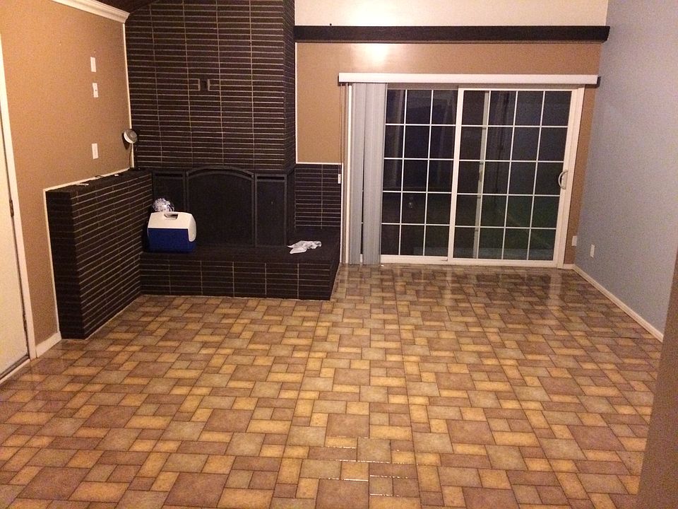 2nd image of 11317 Linden St