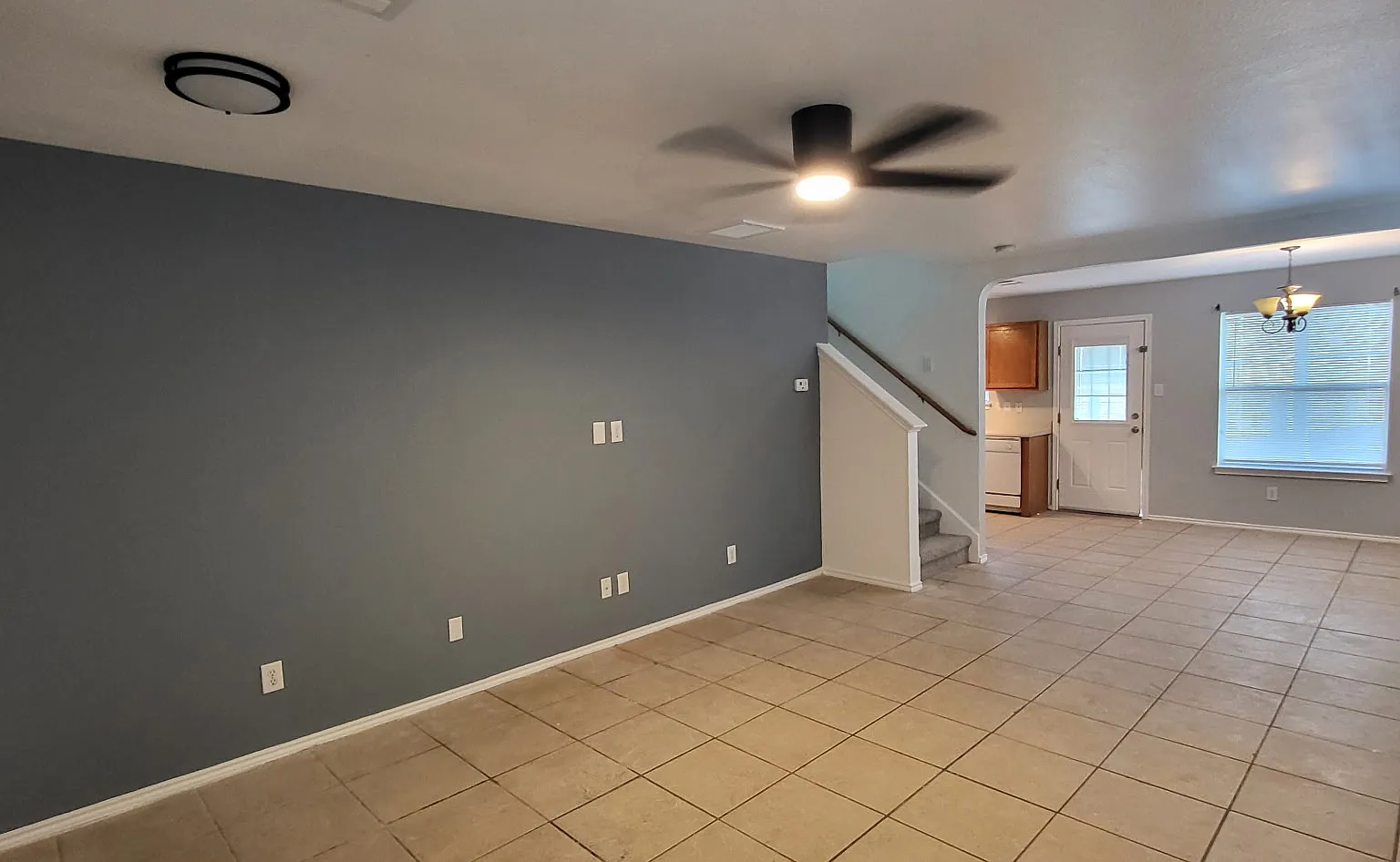4 bed, 2.5 bath, 1578 sqft, $1,600 — Photo 2