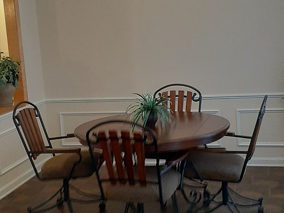5th image of 5141 Chippendale Dr