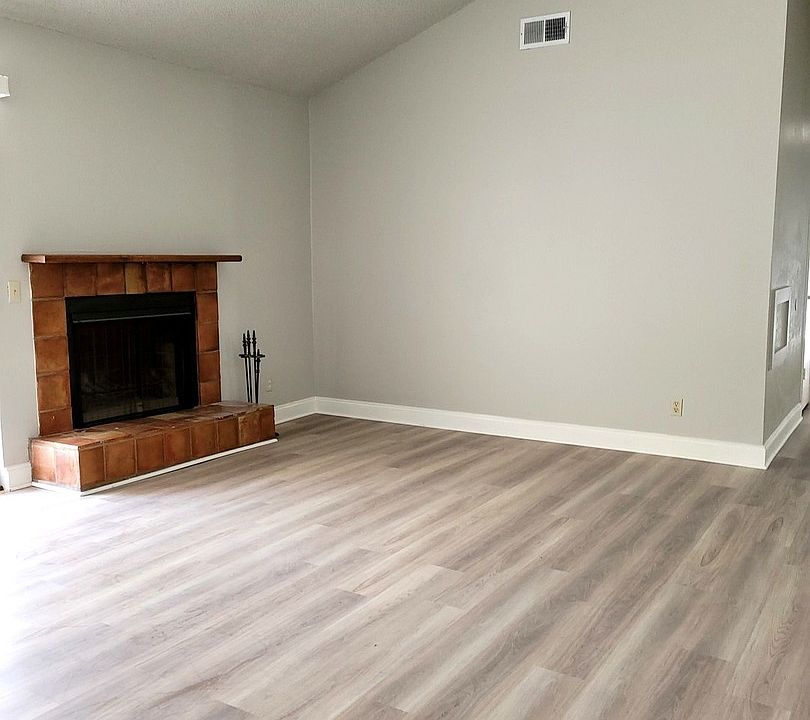 1st image of 2255 Thousand Oaks Dr #203