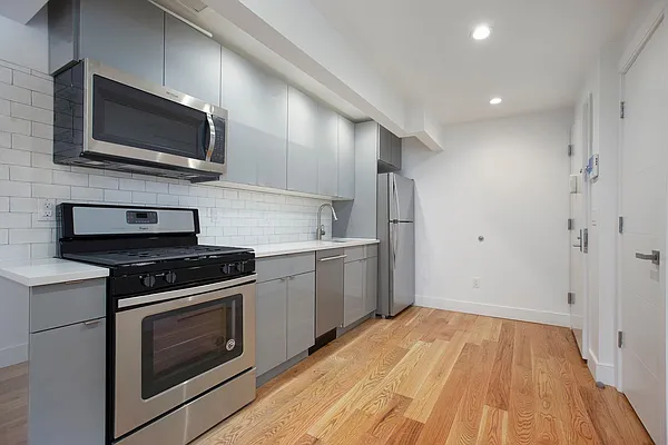 Rented by Oxford Property Group | media 1