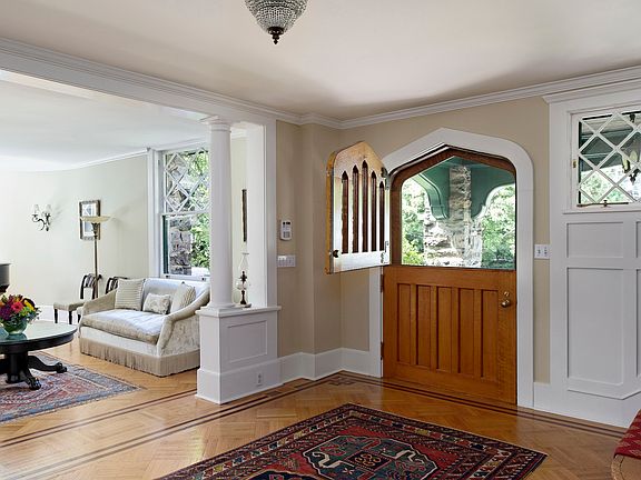 2nd image of 24 Park Ave