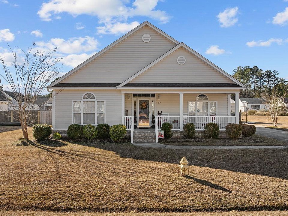 1st image of 459 Garden Ave.