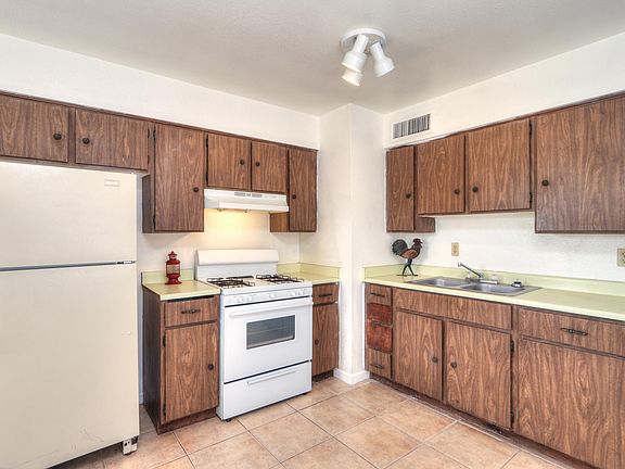 5th image of 45220 W Madison Ave