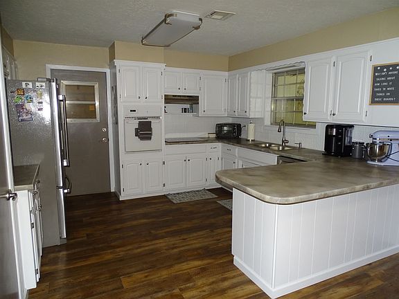 4th image of 1729 Brookline Dr