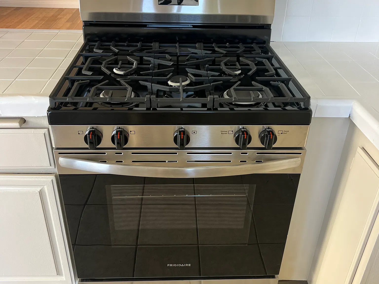1 bed, 850 sqft, $1,950 — Photo 4