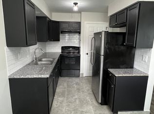 7820 Venus St APT 1, Loves Park, IL 61111