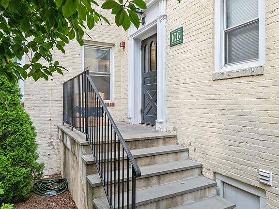 3rd image of 106 Woodside Grn APT 2C