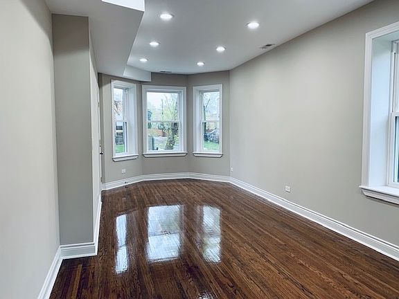 5th image of 840 N Avers Ave #1