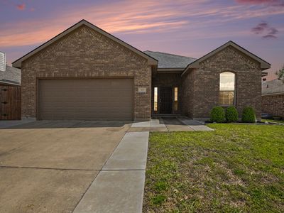 303 Stonegate Blvd, Alvarado, TX, 76009