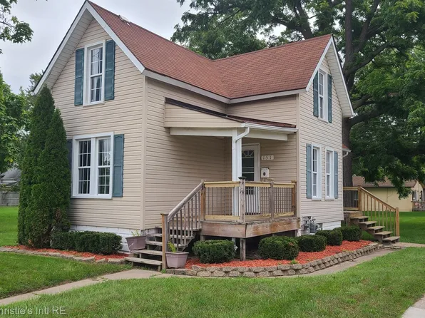 151 Barbara St, Mount Clemens, MI 48043