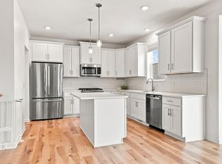 15519 Goodview Trl N, Hugo, MN 55038