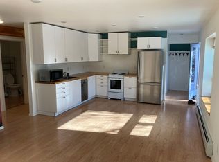 1042 W 16th Ave #B, Anchorage, AK 99501