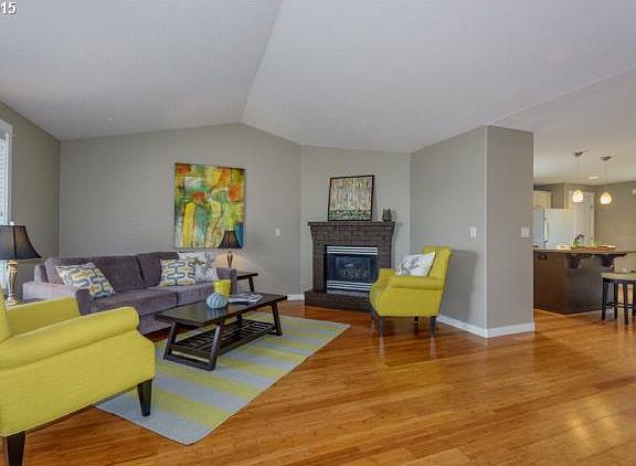 2nd image of 1606 SE 171st Pl