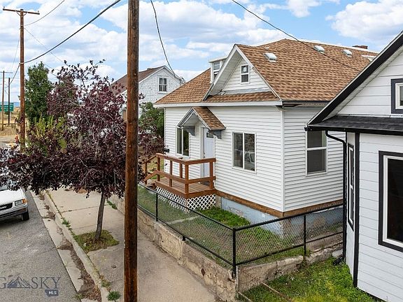5th image of 625 W Iron St