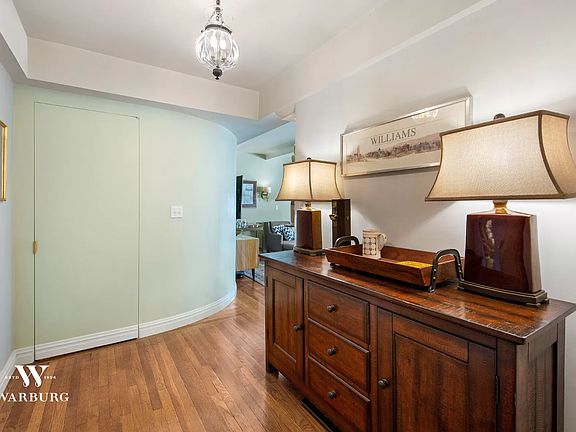 2nd image of 444 E 52nd St APT 6F