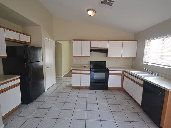 4th image of 16543 N 158th Ave