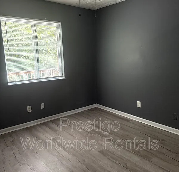 4125 Sandfort Rd #D — Photo 7